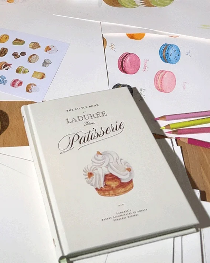 Le Petit Livre de Pâtisserie by Ladurée