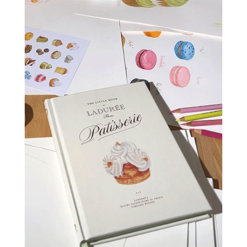 Le Petit Livre de Pâtisserie by Ladurée