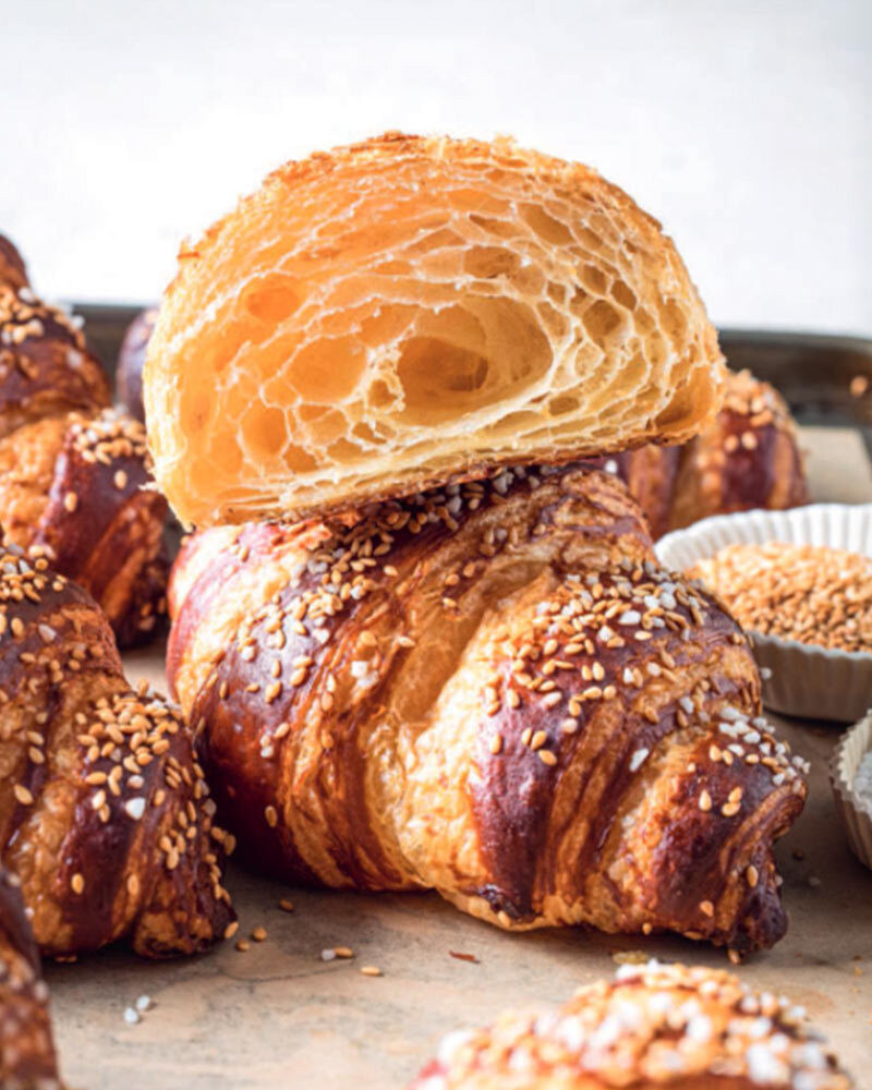 Livre Les Savoureuses viennoiseries des pâtissiers: 60 recettes feuilletées et briochées de Christophe Felder